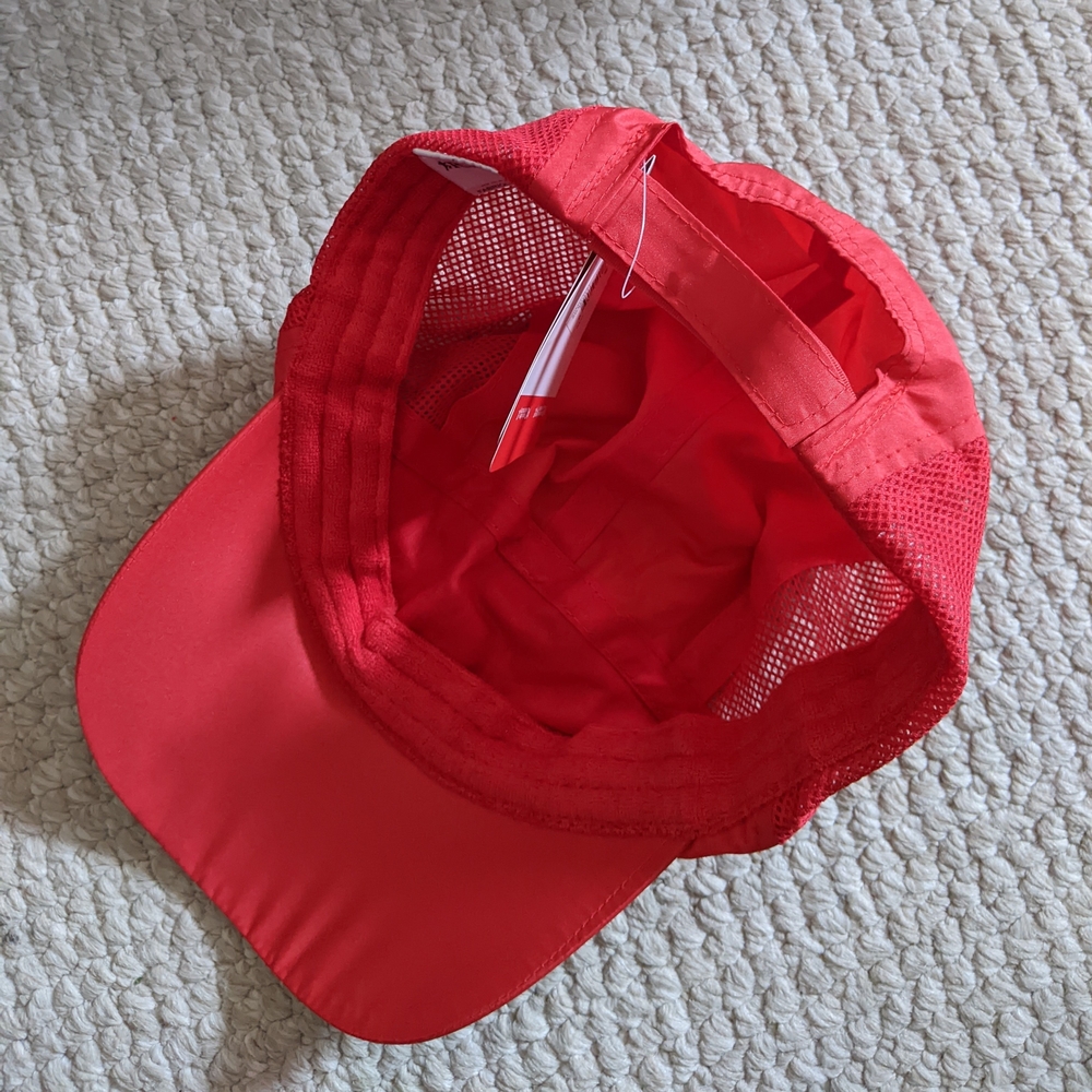 Red Cap - Picture 4 of 4